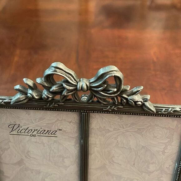 Victorian Bow Pewter Shade Double Photo Frame 2x 3 - Picture 8 of 9